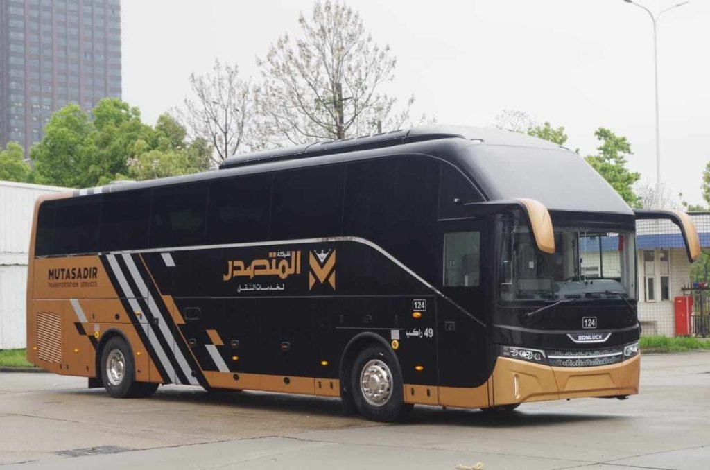 باص من مكة إلى الرياض — صورة من أسطول أمجاد الرياض